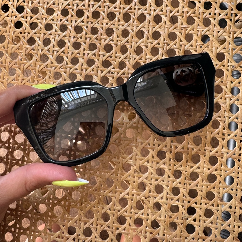 Gucci Black Oversized Sunglasses with Logo